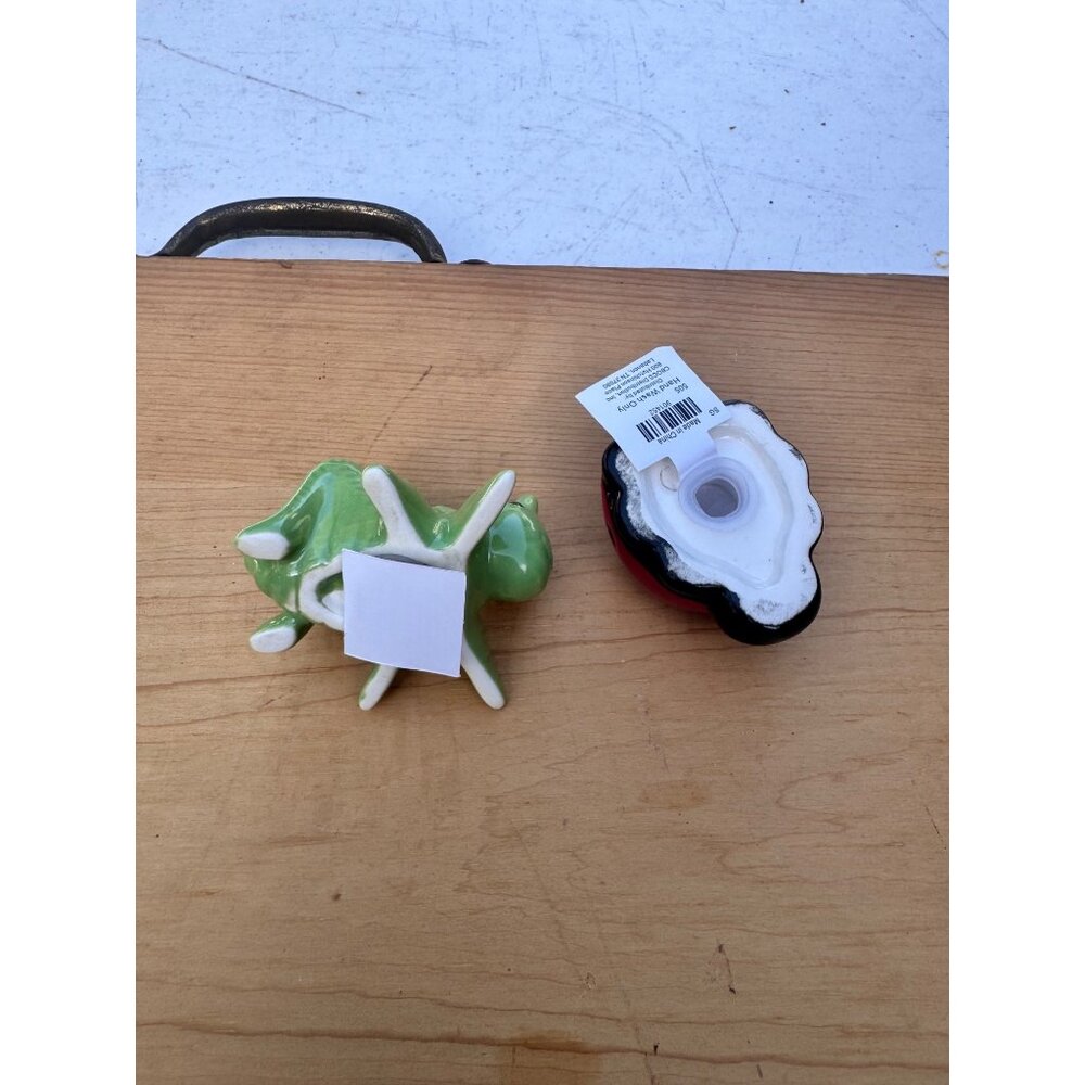 Cracker Barrel Ladybug Grasshopper Salt Pepper Shakers Set New - Picture 4 of 6